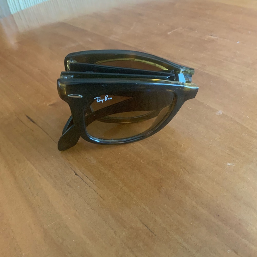 Ray-Ban RB4105 FOLDING WAYFARER Light Havana - Picture 5 of 8